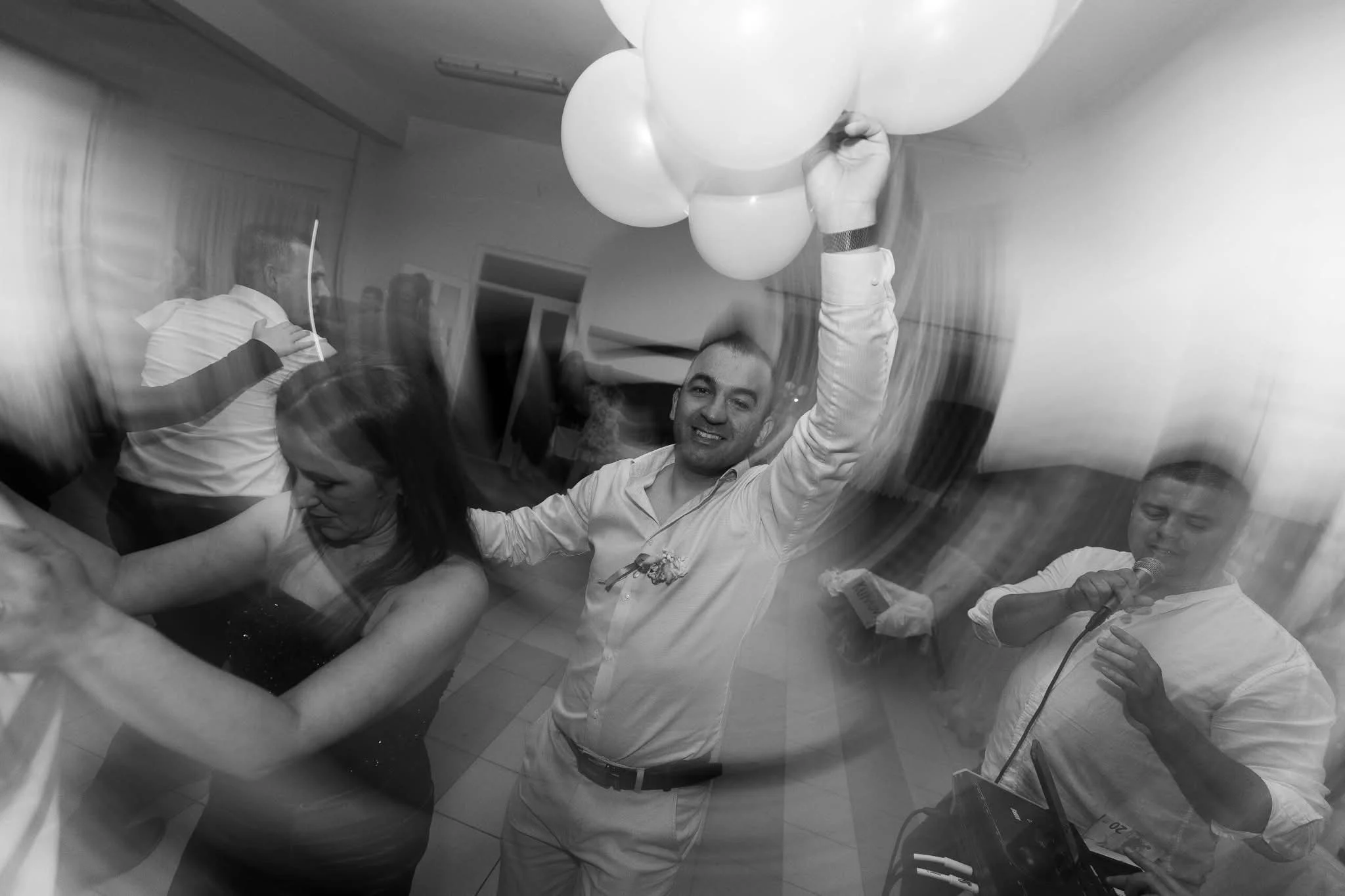Svadbena proslava — fotografija 3